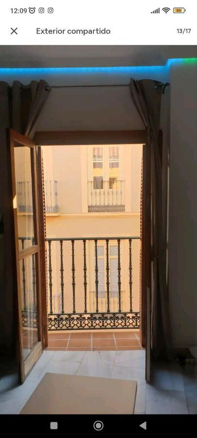 Habitacion Privada, Apartamento Centro Malaga Cerca De La Playa Ngoại thất bức ảnh